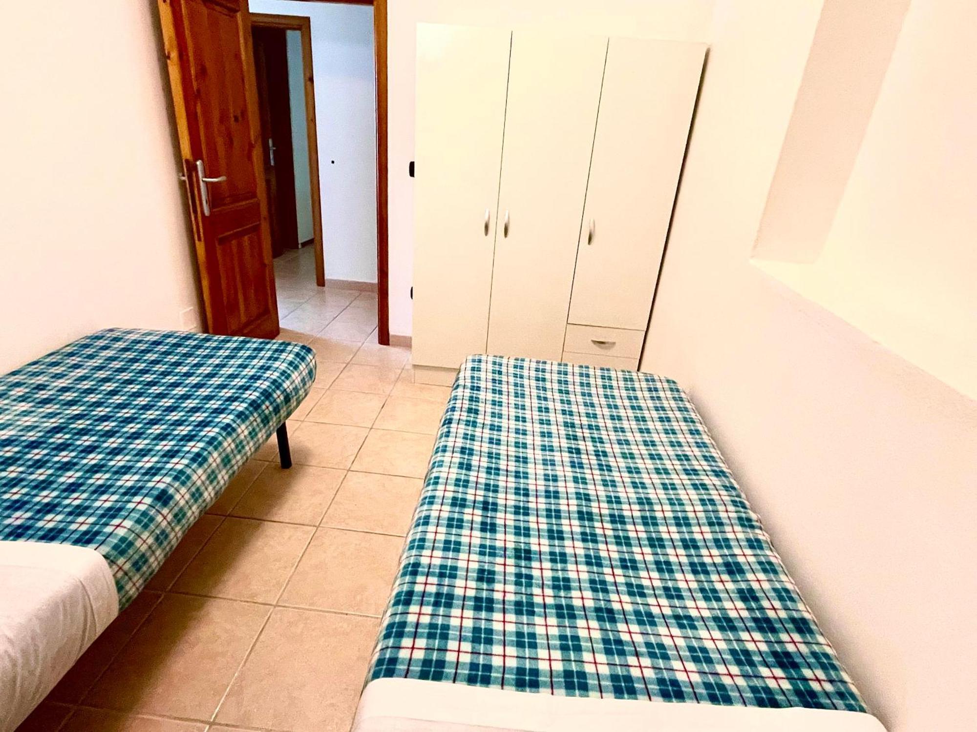 Blue Iun T1261 Apartment *